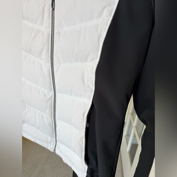 Obermeyer Circuit Down Insulated Ski Jacket White Black Women’s Size 6 Coat - Picture 3 of 12